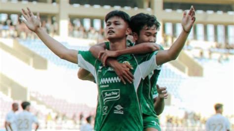 Hokky Caraka Ngamuk Di Liga 1 Begini Kata Pelatih Striker Timnas Indonesia