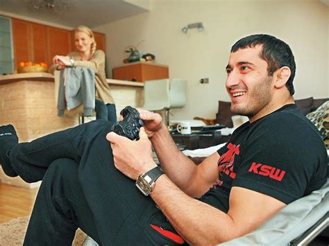 Mamed Khalidov w dzieciństwie Super Express