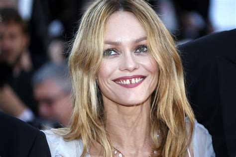 Vanessa Paradis Retour sur son évolution physique depuis ses débuts