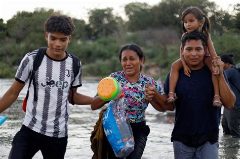 Un Juez Federal Bloquea La Separaci N De Familias Migrantes Durante Los