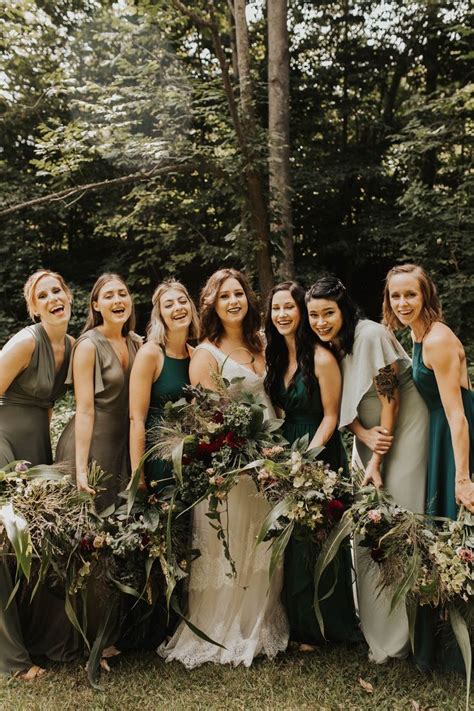 Bridal Party Photos Green Tone Bridesmaid Dresses All Natural Bouquet