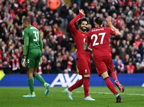 ليفربول يفوز على ساوثهامبتون 3 1 في الدوري الإنجليزي صور