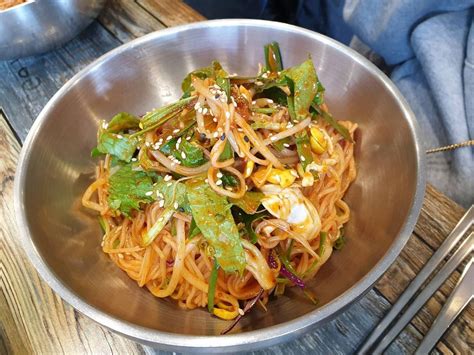 집 나간 입맛 되찾아줄 전국 비빔국수 맛집 5곳 식신