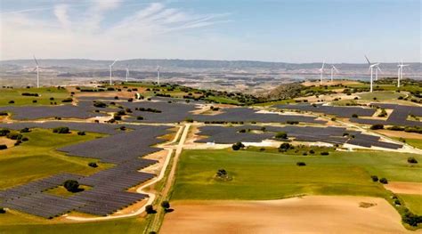 Acciona Energ A Completa Instalaci N De Fotovoltaica De Mwp Con