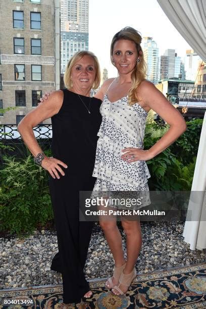 Hot Sexy Cathryn Fitzpatrick Bikini Pics