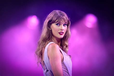 Taylor Swift Named Worlds Richest Female Musician See Her Net Worth