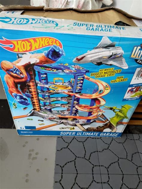 Hot Wheels Super Ultimate Garage Hobbies Toys Toys Games On Carousell