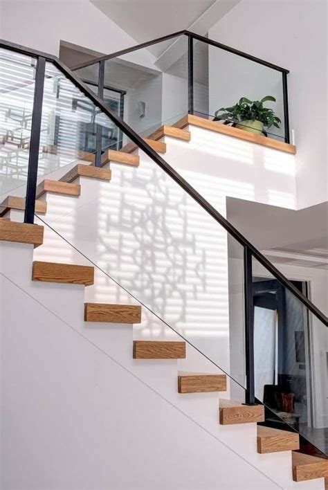 Pin By Mare On Stairs Stair Railing Design Stairs Design Modern