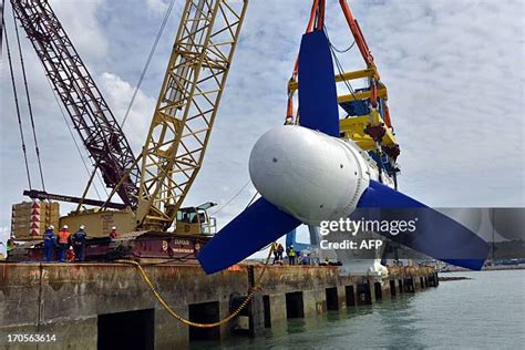 Underwater Turbines Photos and Premium High Res Pictures - Getty Images