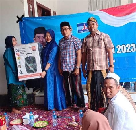 Anggota Dprd Sumenep Salurkan Bantuan Sound System Pada Warga Bangsapedia