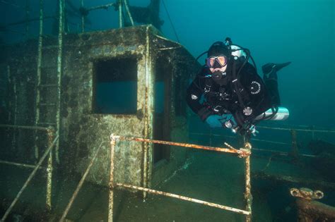 Canadian Splash: Scuba Diving in Tobermory | Dive Buddies 4 Life