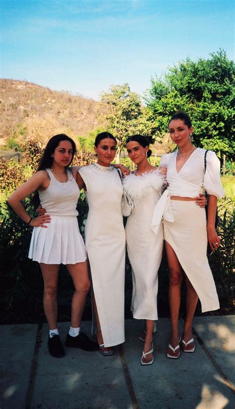 Zoey Deutch Nude Sexy Pics And Topless Sex Scenes Scandal Planet