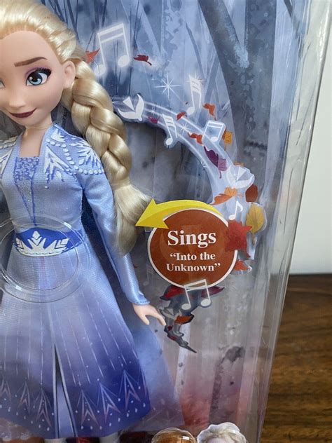 Disney Frozen 2 Singing Elsa Fashion Doll Singing Into The Unknown New