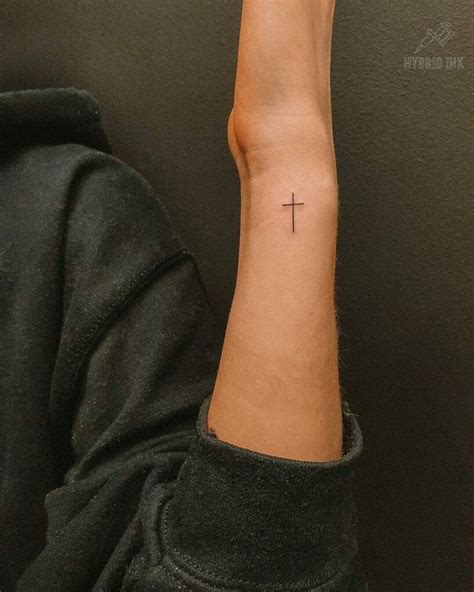 10 Best Dainty Cross Tattoo Ideas That Will Blow Your Mind Outsons Mens Fashion Tips And