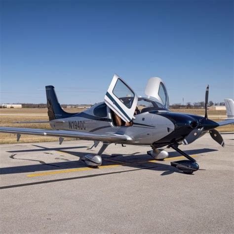 Cirrus Sr T G Gts Single Piston Engine Aircraft For Sale Avpay