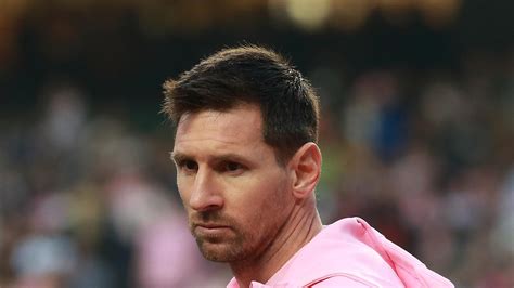 Anger Over Messi S Absence In Hong Kong Game Spreads Argentina