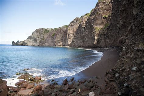 Wells Bay on Saba | Caribbean islands, Beautiful places on earth, Caribbean
