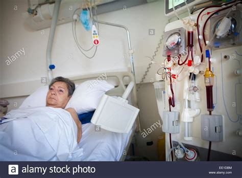 Extracorporeal Dialysis Hi Res Stock Photography And Images Alamy