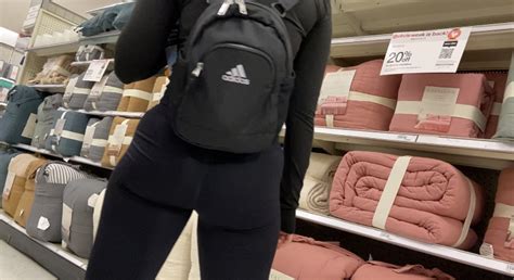 Latina With A Beautiful Bubble In Black Gym Leggings Spandex Leggings Yoga Pants Forum