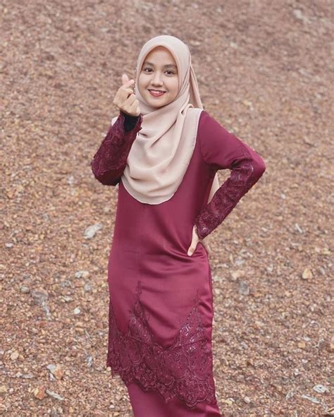 Bahan Fantasi Cewek Satin Di Jamin Crot Berkali Kali Beautiful Hijab