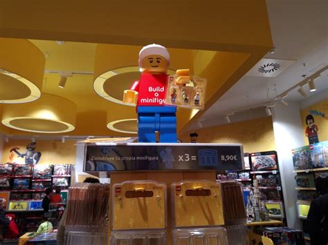 Visitamos La Primera Tienda De Lego En Espa A Tuexperto