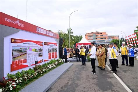 Presiden Jokowi Resmikan 3 Jembatan Pengganti Callender Hamilton Di