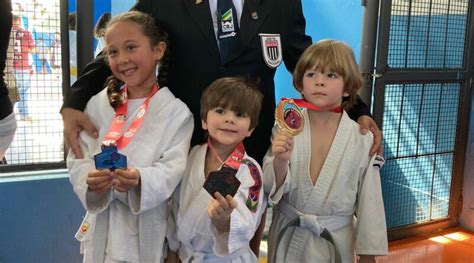 Atletas De Guaratinguetá Participaram Do Campeonato De Judô Neste Fim