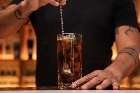 Rum and Coke Cocktail Recipe by DrinksWorld