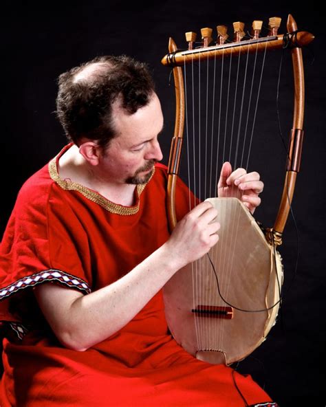 Learn To Play The Lyre Luthieros