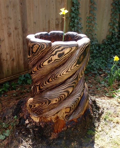 Carved tree stump – Artofit