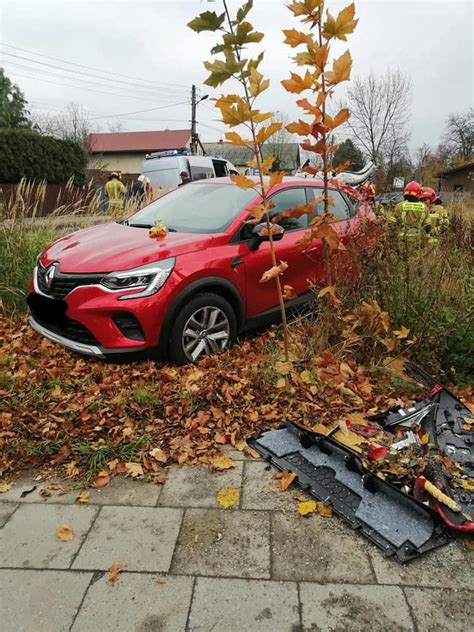 Gliwice Kolizja drogowa na skrzyżowaniu ul Bojkowskiej z ul Rolników