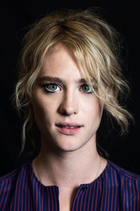 Mackenzie Davis Profile Images — The Movie Database Tmdb