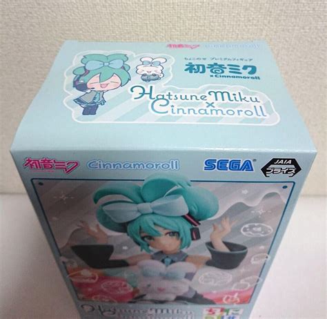 Hatsune Miku Chokonose Premium Figure Hatsune Miku X Cinnamoroll Sega