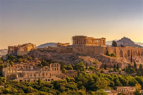 10 must-see ancient ruins in Greece.