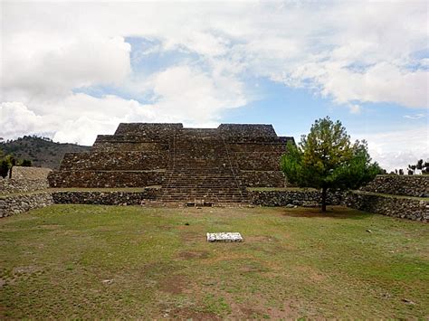 Cantona Olmec ruins in Mexico photo essay