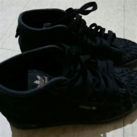 Authentic hidden heels adidas shoes on Carousell