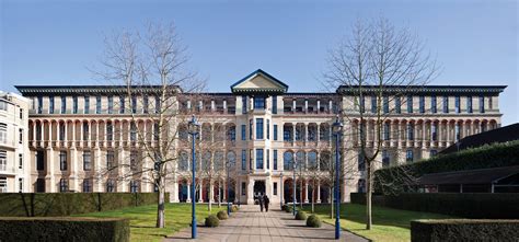 Cambridge Business Benchmark Advance 2