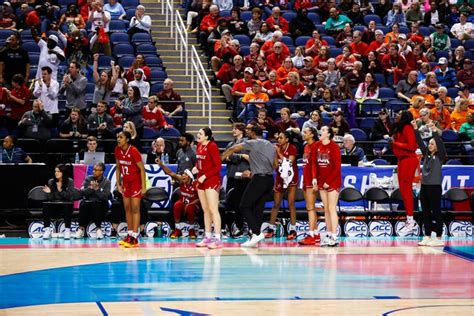 Louisville Vs Notre Dame In Acc Tournament See Game Day Photos