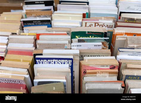 Second hand books hi-res stock photography and images - Alamy