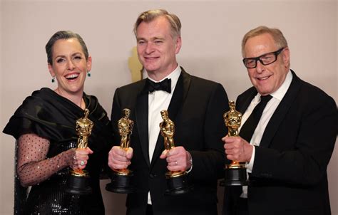 Oppenheimer’ dominates Oscar night with seven awards - HUM News