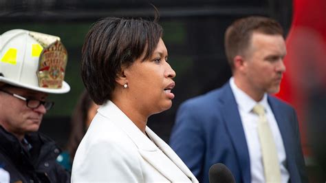 Dc Mayor Bowser Says Police Believed Jan 6 Rioters Would Be Friendly