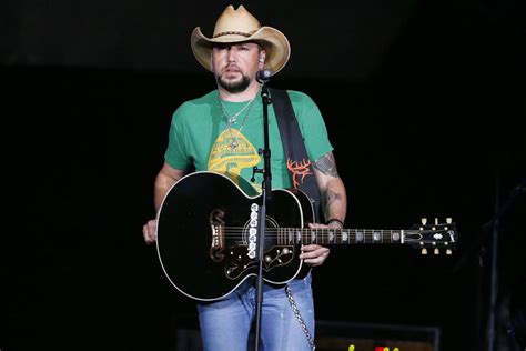 Jason Aldean Resumes Tour In Okla Following Las Vegas Massacre As