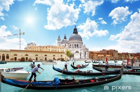 Wall Mural Gondolas On Canal And Basilica Santa Maria Della Salute