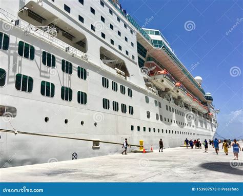 Empress of the Seas Cruise Ship in CocoCay, Bahamas Editorial Stock Photo - Image of crew ...