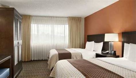 Embassy Suites Hotel Seattle – Tacoma International Airport