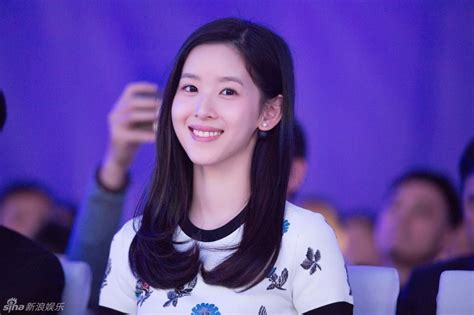 Dù là gái 1 con nhưng cô bé trà sữa vẫn xinh đẹp xứng danh hot girl số 1 Trung Quốc