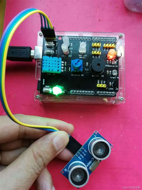 【雕爷学编程】arduino动手做（212） 9合1 扩展板完成arduino的10类实验之蜂鸣器与hc Sr04超声波模块实验超声波