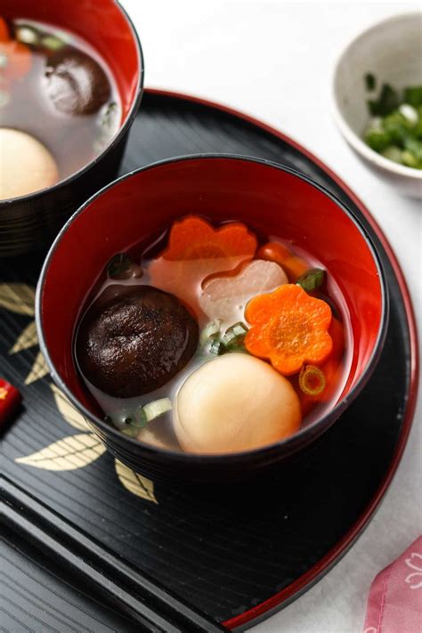 Ozoni お雑煮 (Japanese New Year Mochi Soup) - Okonomi Kitchen