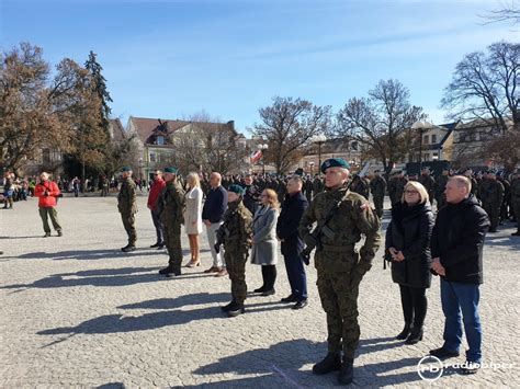 Uroczysta Przysi Ga O Nierzy Zasadniczej S U By Wojskowej W Bia Ej