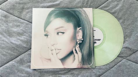 Ariana Grande Positions Vinyl Glow In The Dark Unboxing Youtube